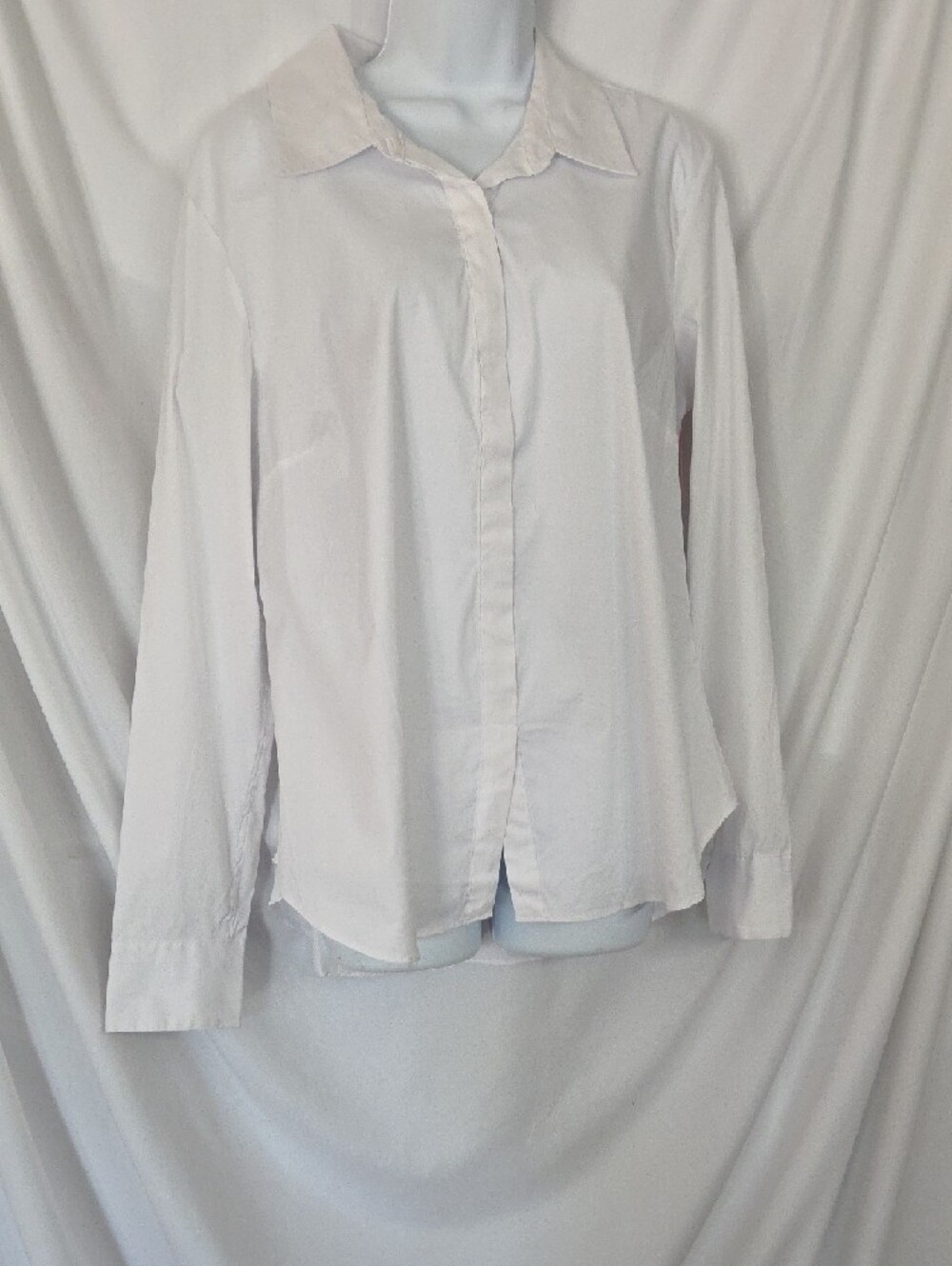 SPANX Stretch Poplin  White Long-Sleeve Shirt. Size XL